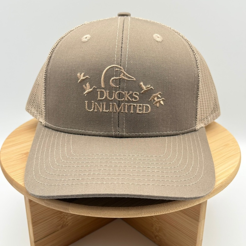 Ducks Unlimited Volunteer Trucker Hat Tan Khaki Mesh Snapback Hunting Cap NEW